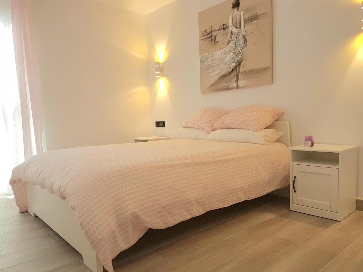 Pepes Home 3 Habitaciones & Parking Gratis Торемолинос Екстериор снимка